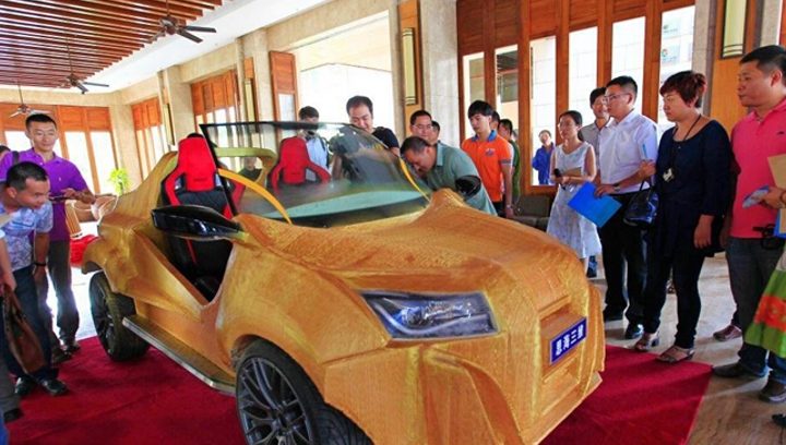 炫酷！中国首台3D打印概念汽车亮相三亚