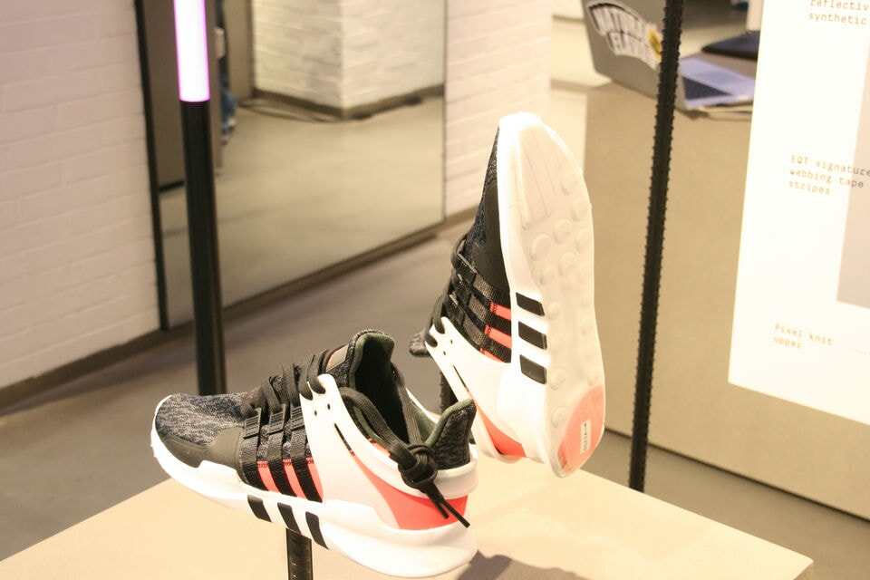 復(fù)古與科技！魔猴網(wǎng)傾情助陣阿迪達斯新品發(fā)布會，現(xiàn)場3D打印鞋炫爆全場