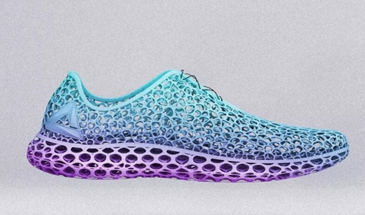 匹克两款3D打印跑鞋获国际大奖 FUTURE 3.0概念跑鞋研发中