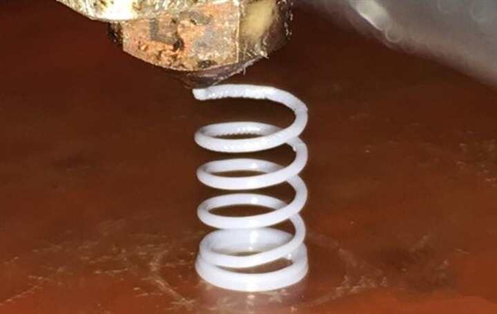 國(guó)外研究人員發(fā)布沒(méi)有支撐材料的3D打印彈簧