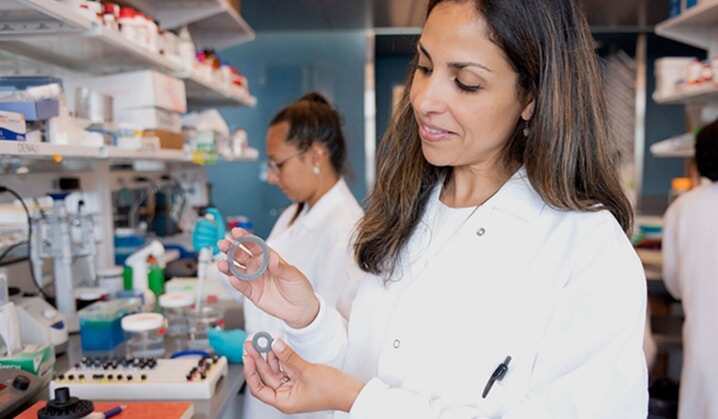 研究人員使用3D打印創(chuàng)建用于艾滋病預防和節(jié)育設備