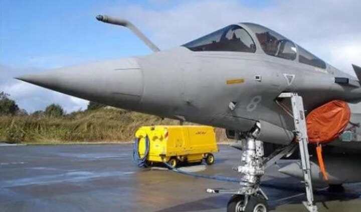 3D打印技術(shù)為國(guó)產(chǎn)艦載機(jī)制造輕量化內(nèi)置登機(jī)梯