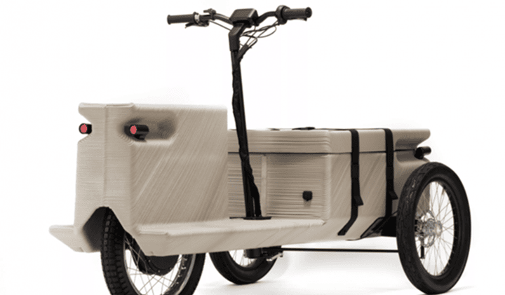 使用回收塑料廢料3D打印ZUV電動(dòng)貨運(yùn)三輪車(chē)