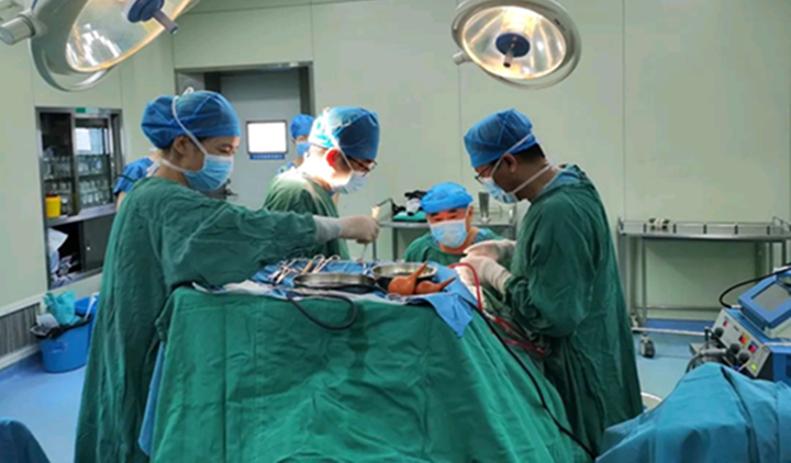 西安医学院一附院首次应用PEEK材料完成修补颅骨缺损术