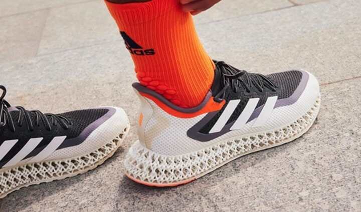 阿迪達(dá)斯款4DFWD 3D打印運(yùn)動(dòng)跑鞋