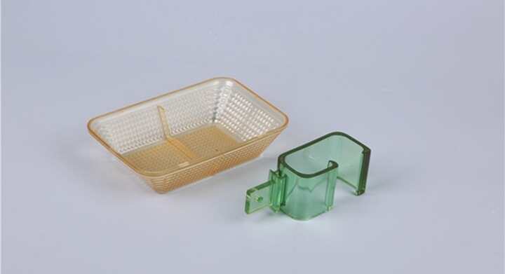 PC和亞克力手板的區(qū)別