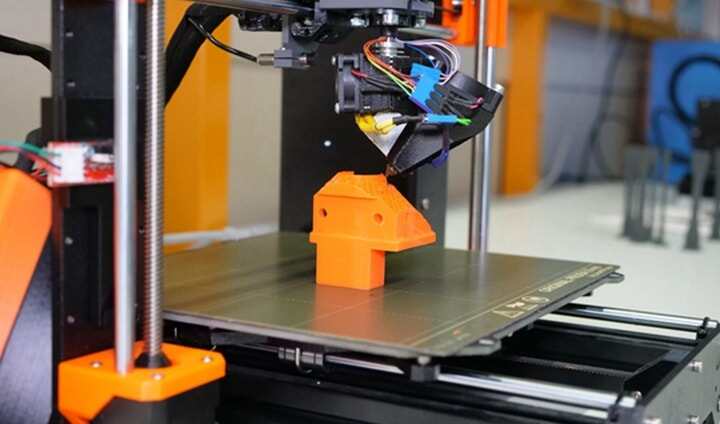 無支撐打?。￠_源4軸桌面3D打印機ROTBOT