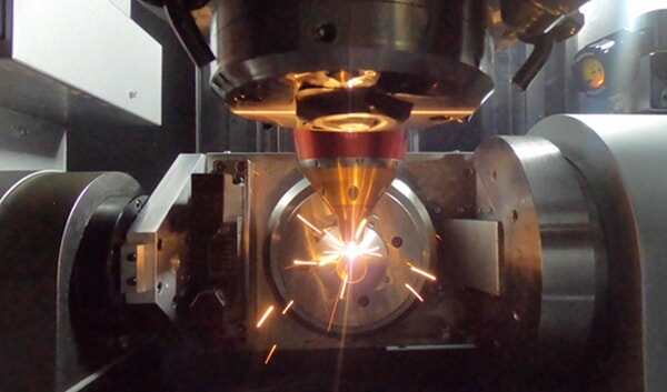 SUGINO推出新型XTENDED混合3D打印機(jī)