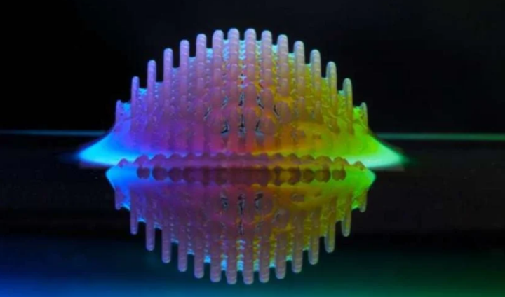 列日大學的物理學家利用3D打印技術(shù)創(chuàng)造液體景觀